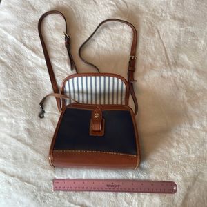 Dooney and Bourke used navy crossbody bag